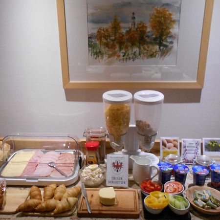 Gaestehaus Sonnenheim Thaur Екстериор снимка