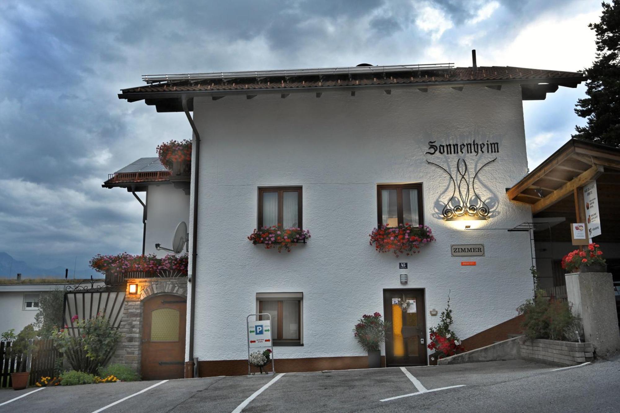 Gaestehaus Sonnenheim Thaur Екстериор снимка