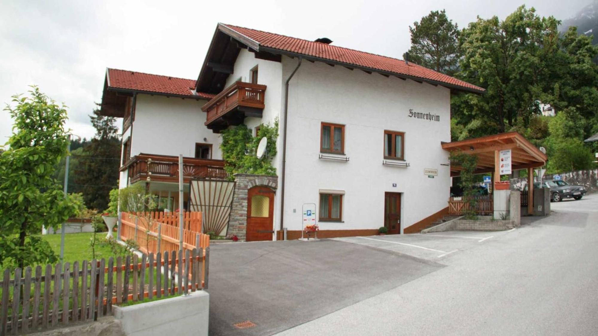 Gaestehaus Sonnenheim Thaur Екстериор снимка